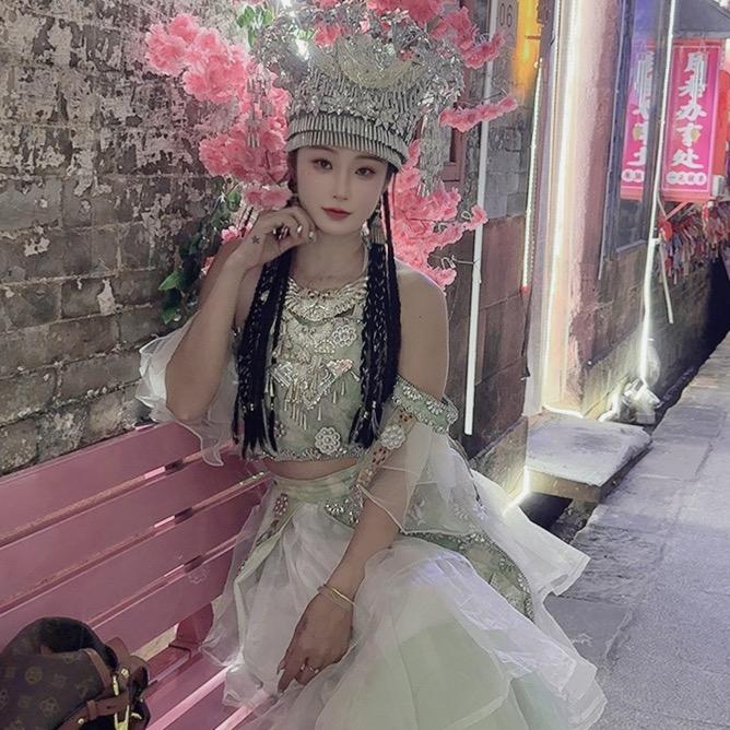 李欣