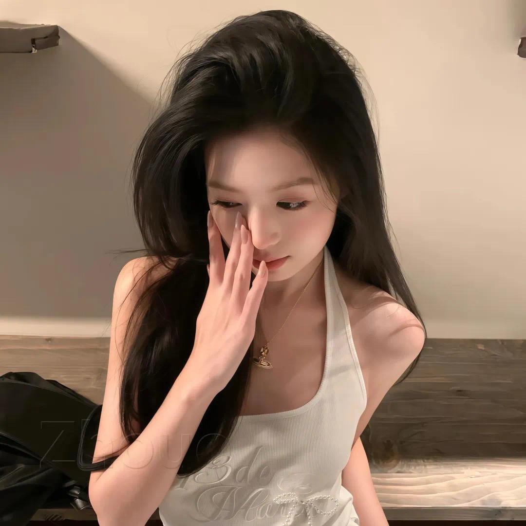林舒冉.
