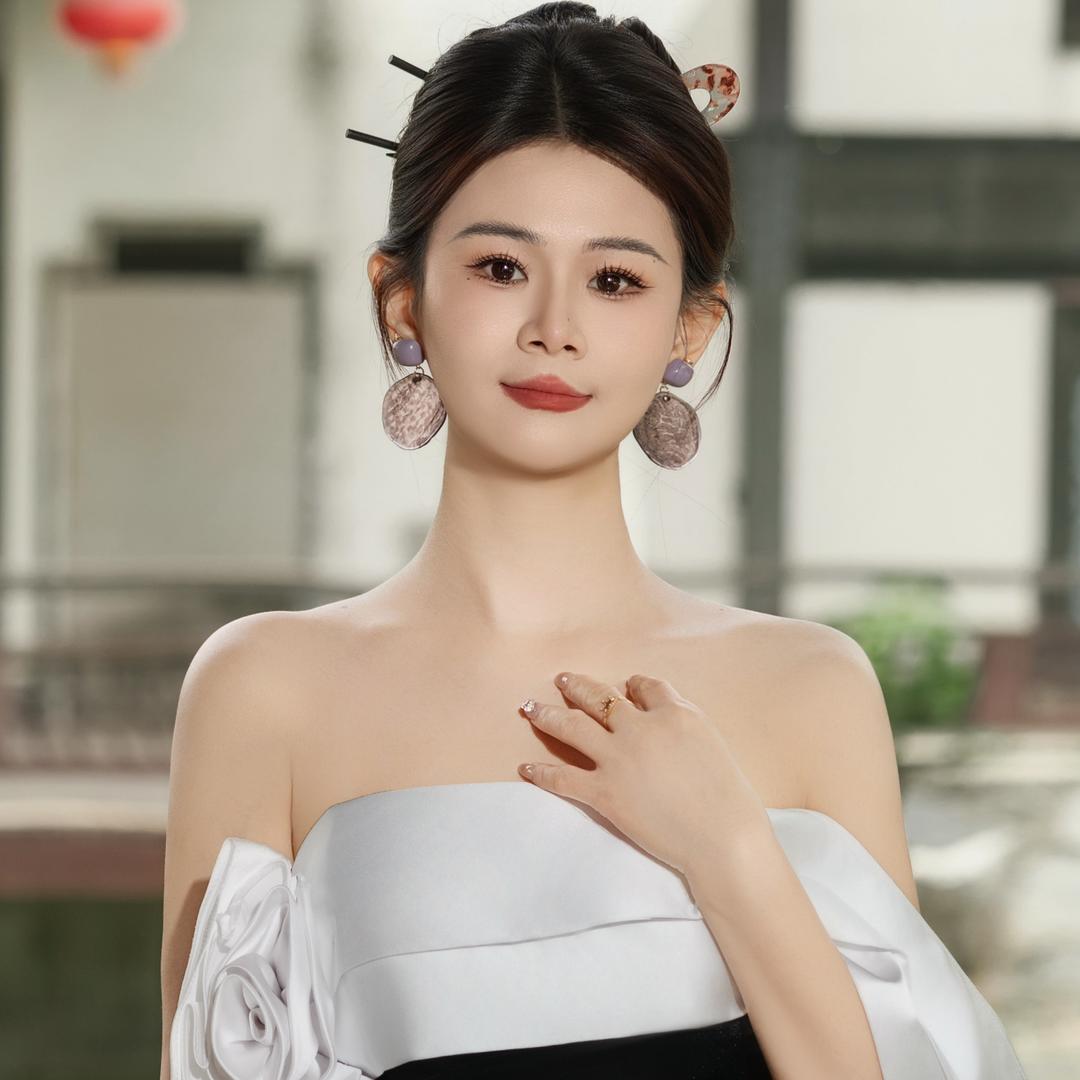 晶晶吖