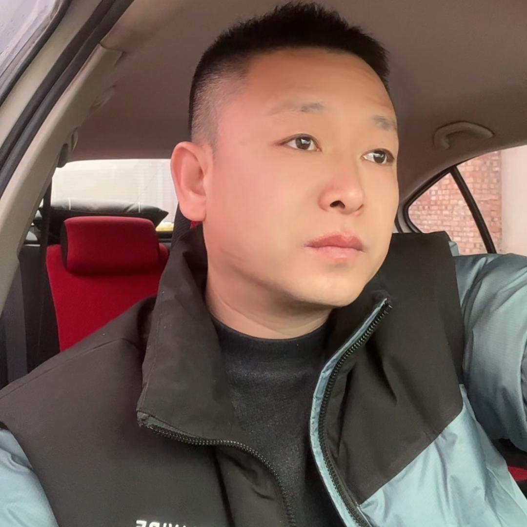 雷子⚡️⚡️