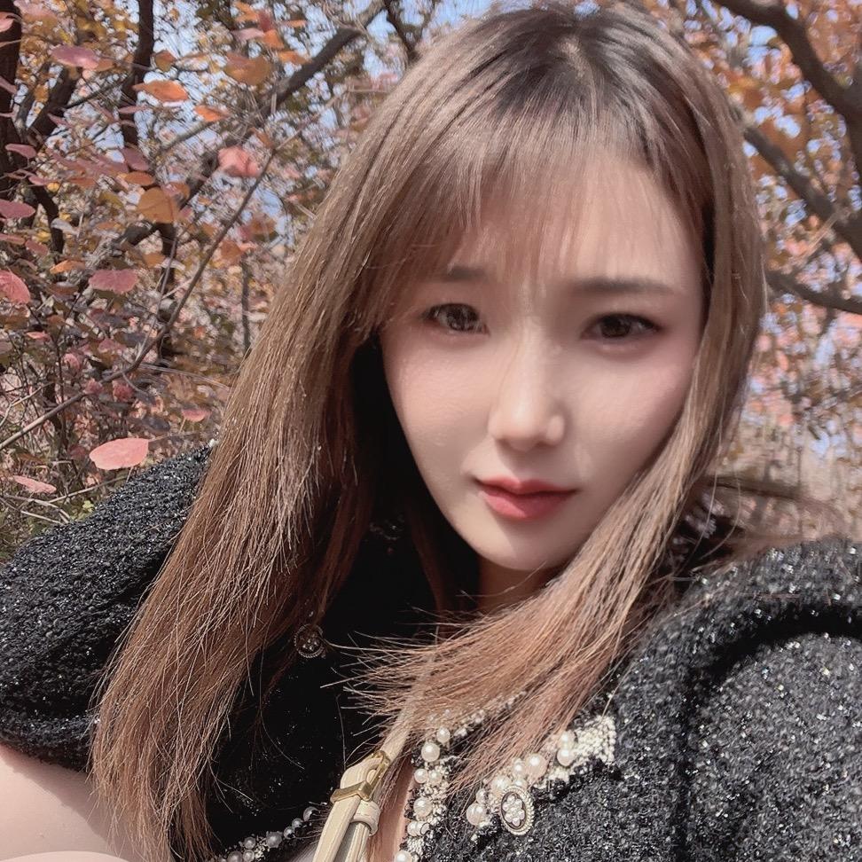 傻丫头。。