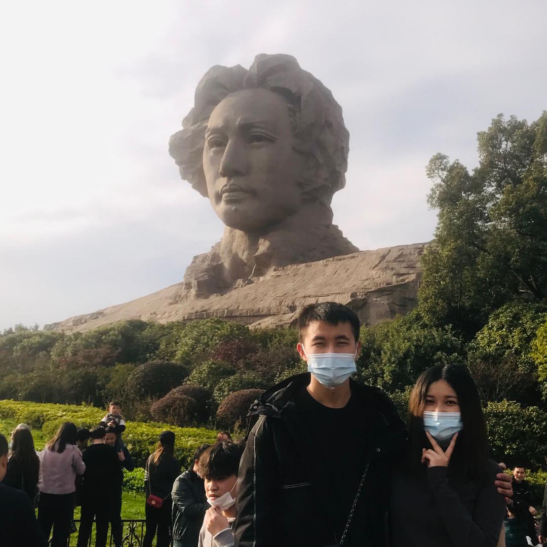 我有一头小毛驴天天都得骑