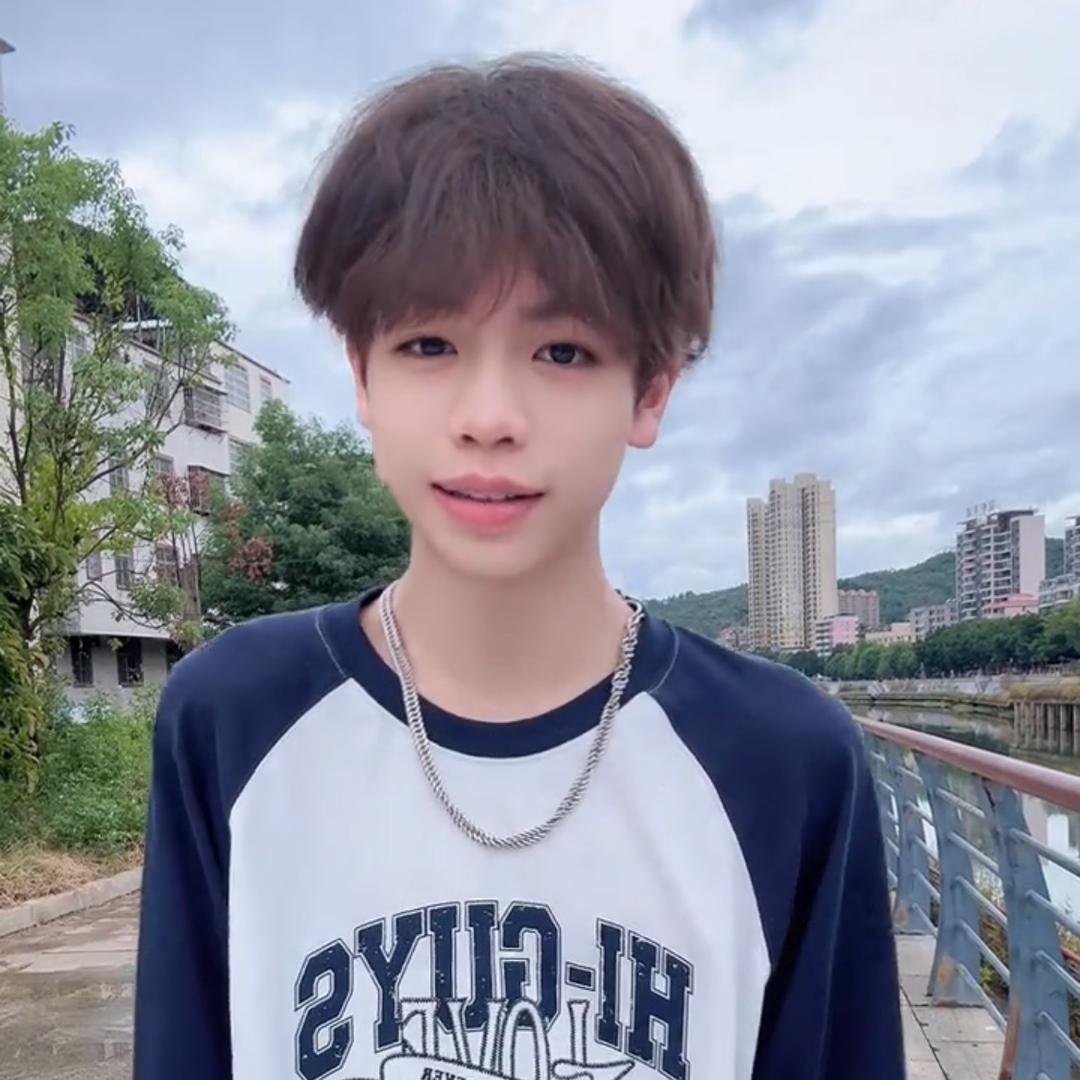 李小福直播号
