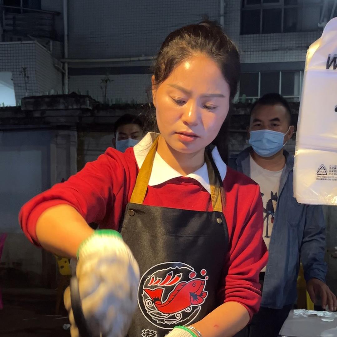 丽丽餐饮烤鱼