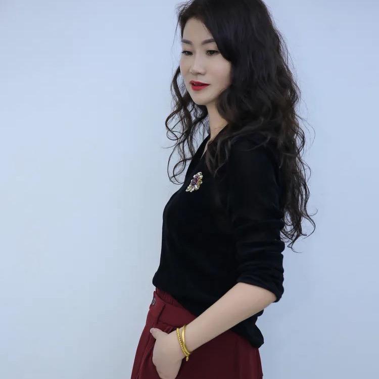 华亭艾米、洛兰索、婉甸女装