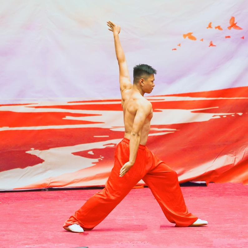 龙耀-李校长-吾悦广场校区