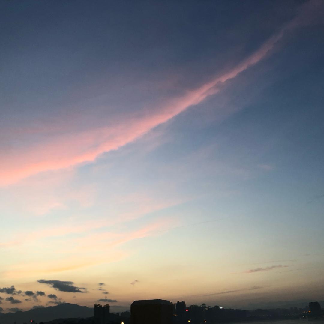 沐洛溪衫