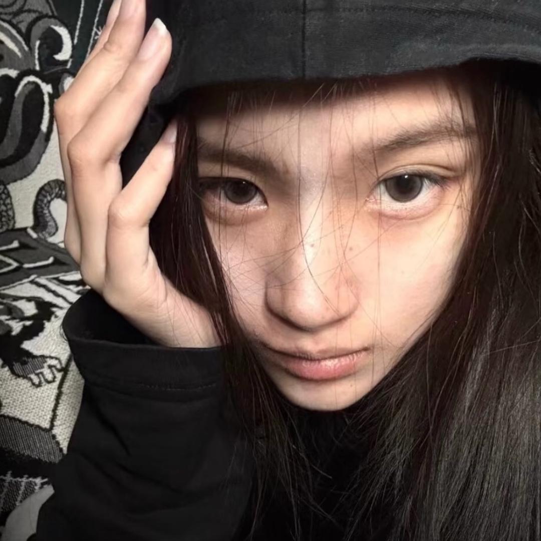被女神骂装货怀恨在心偷她拼好饭