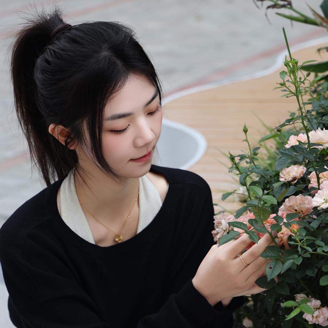 临泉设计师艳杰