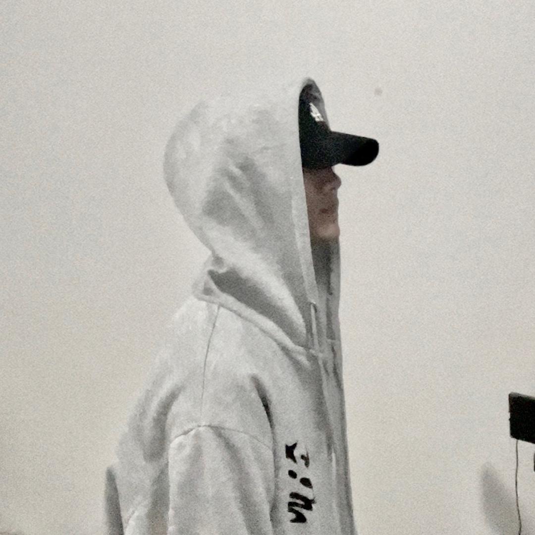 王睁眼不跑调