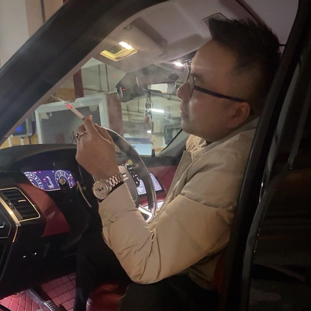 台州市黄岩谊业模具厂