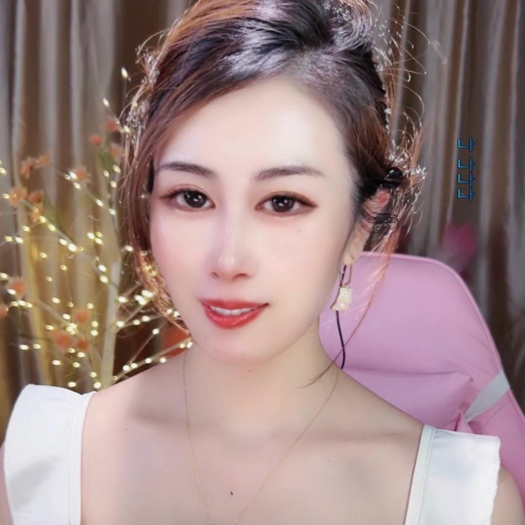 玲妹儿💋（纯情小少妇）