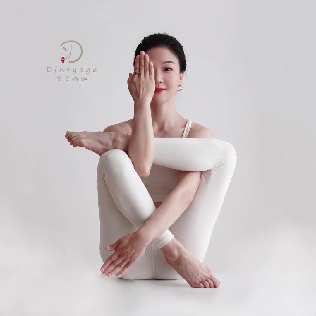 丁丁（瑜伽）