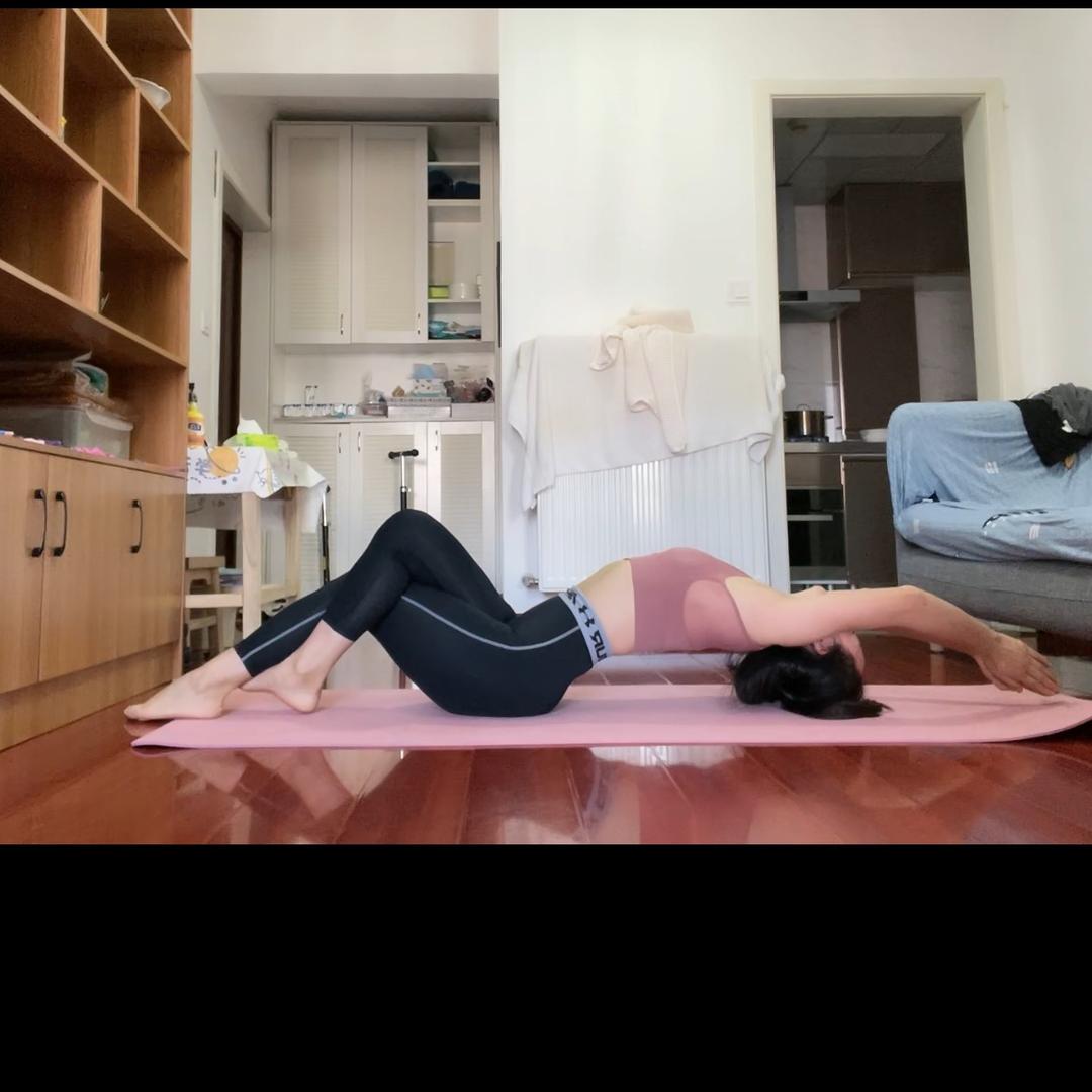 热爱健身的小珍妹