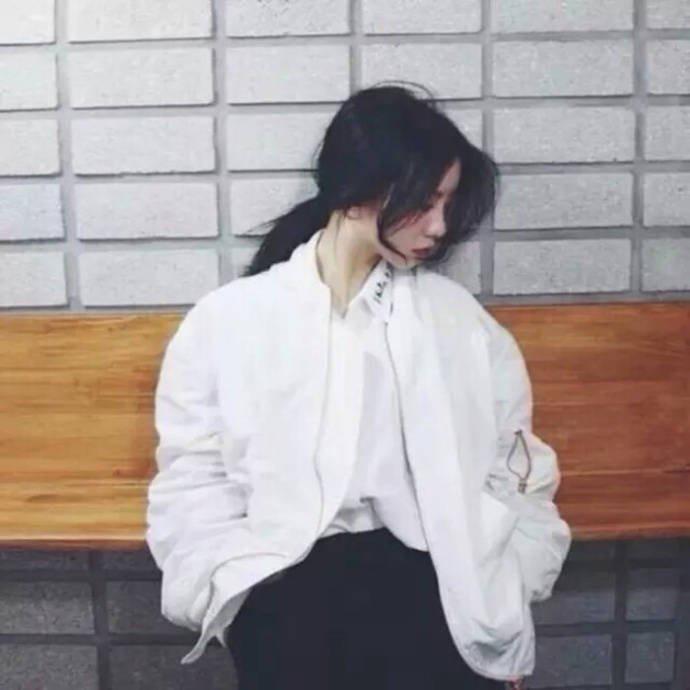 静子.