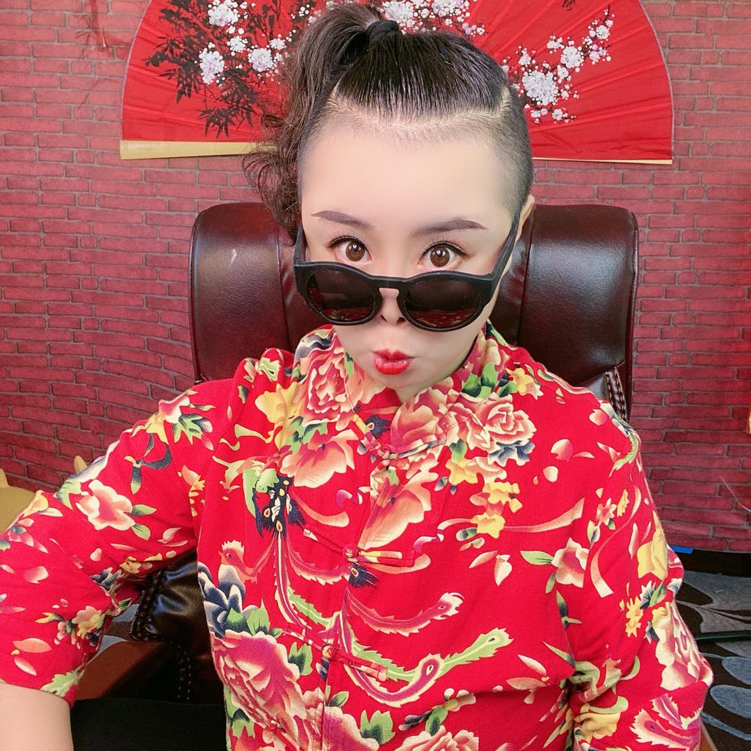 胡小妖🔥爱谁谁（冲刺400万）@抖音