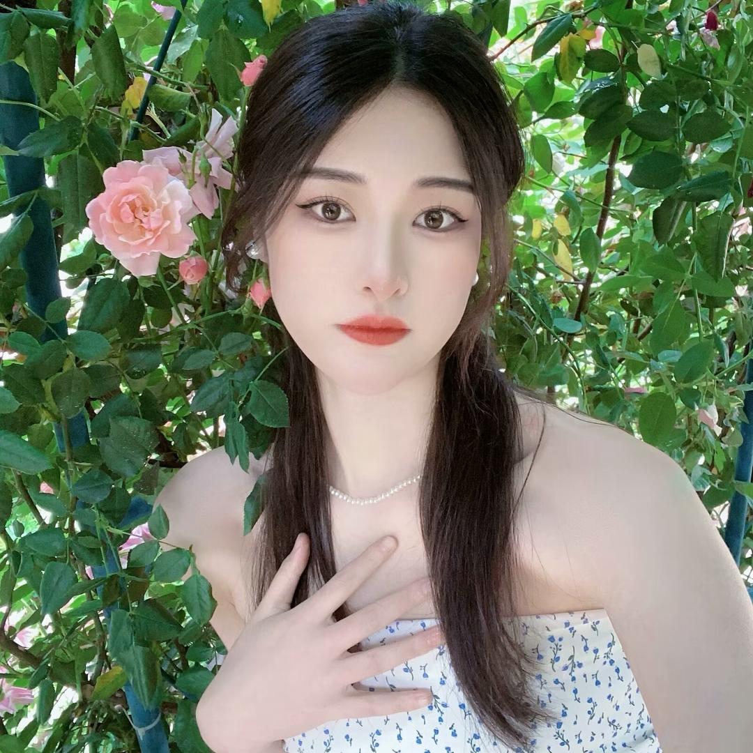 腿腿.