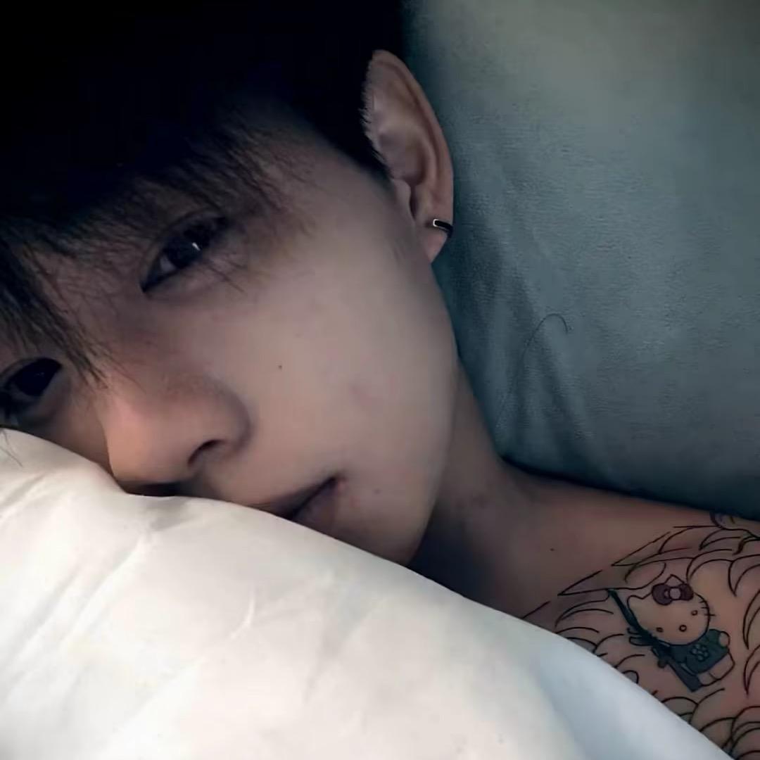 😴……