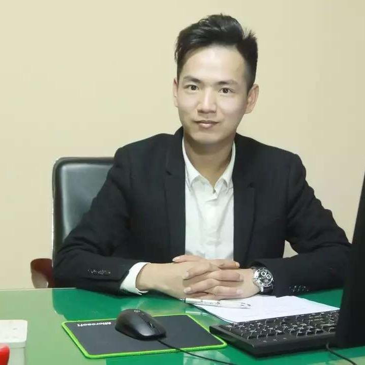 带高复数学的陈老师（14年高三教龄）