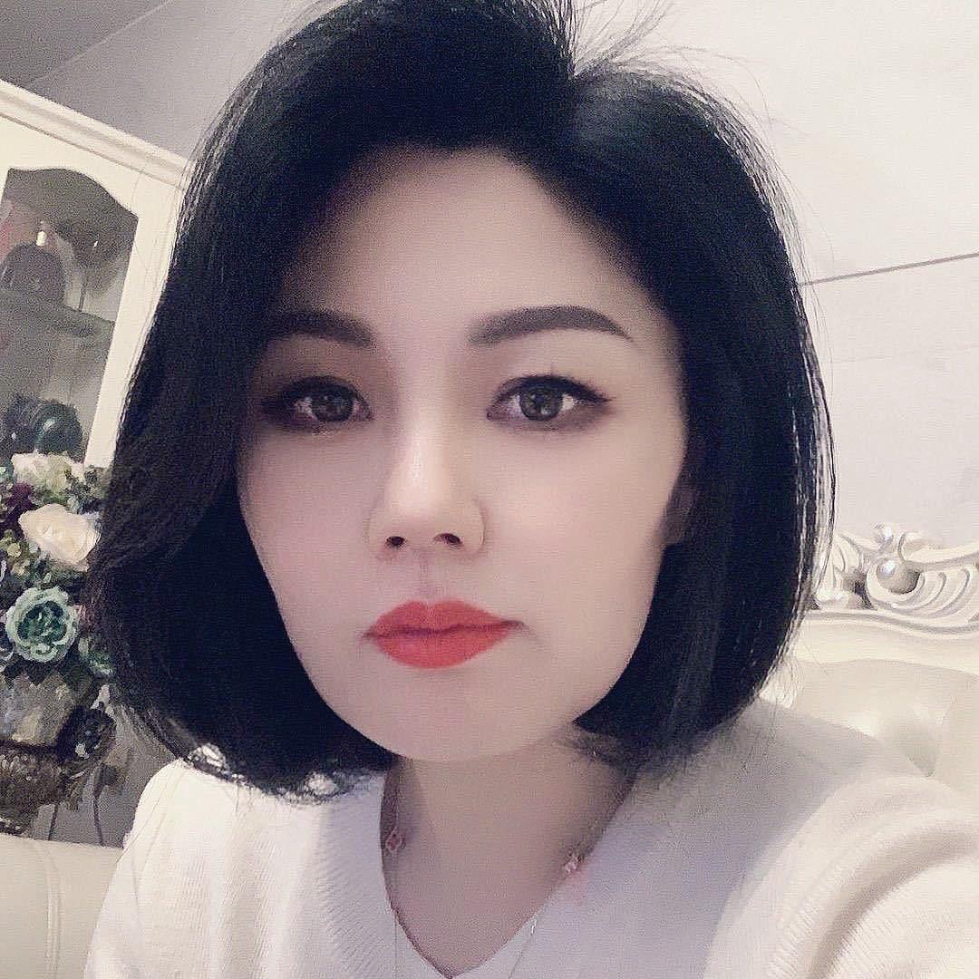 株洲华丽服装批发芳姐