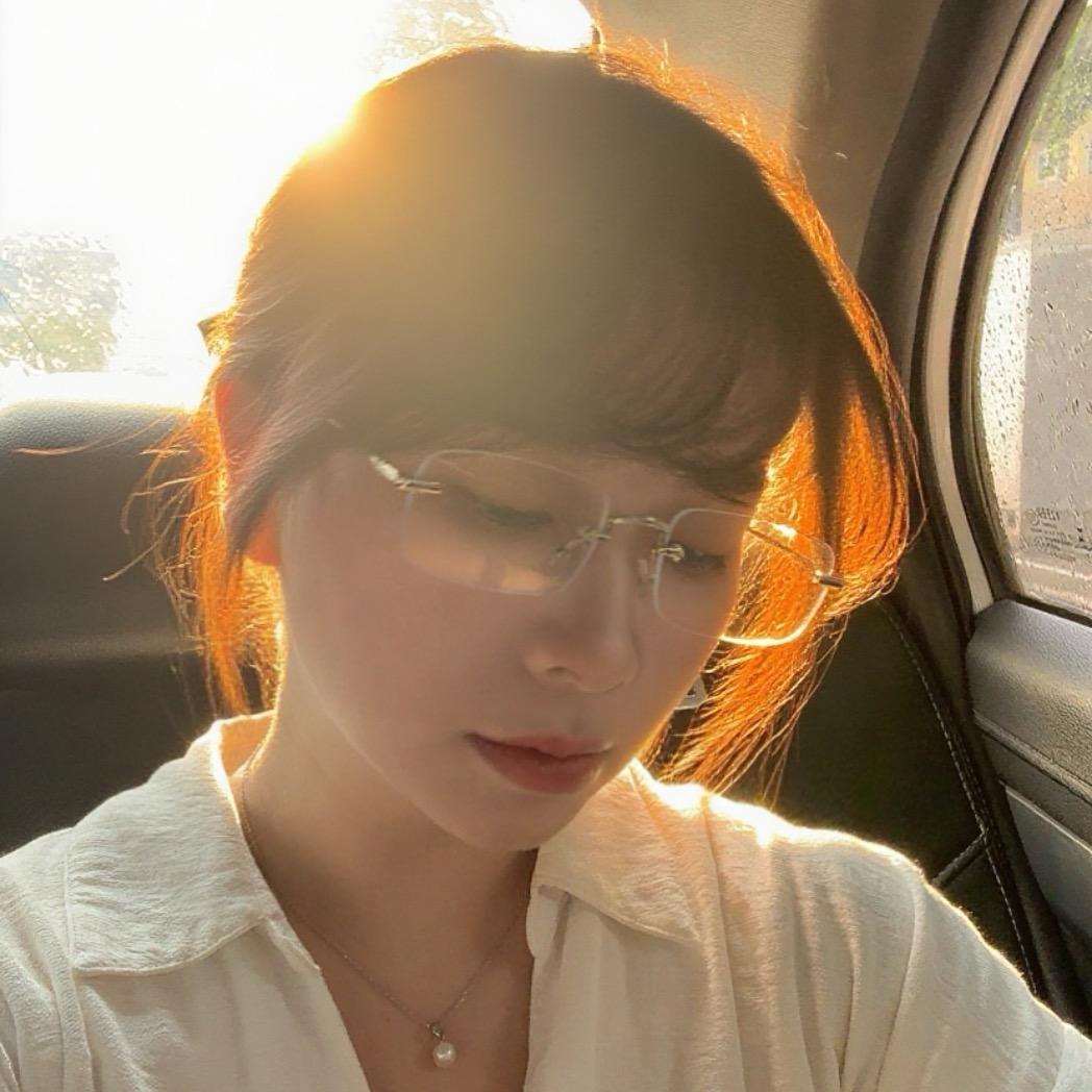 拿铁小姐Emma