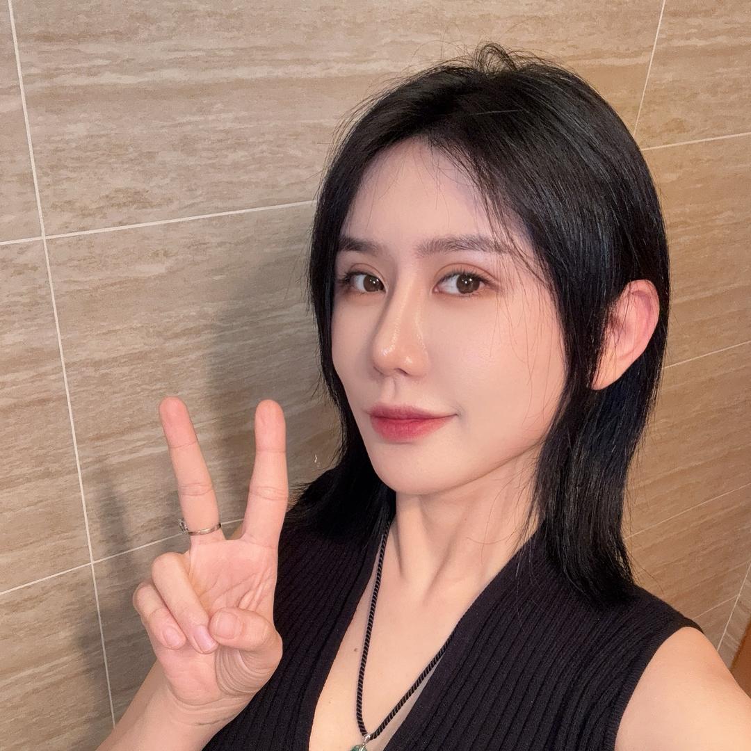 👑乐乐|阅己美学