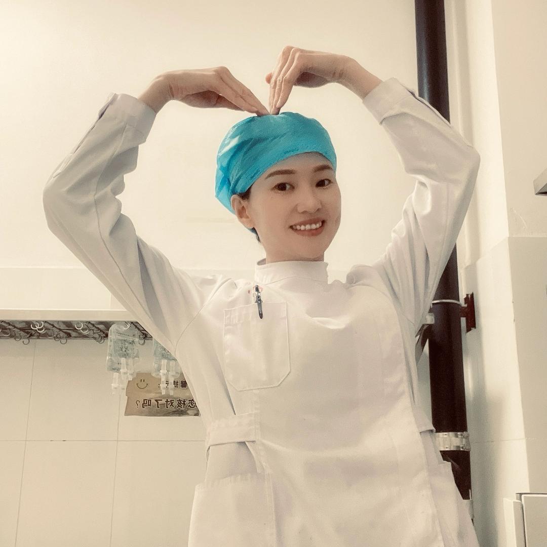 护士小青青🎀