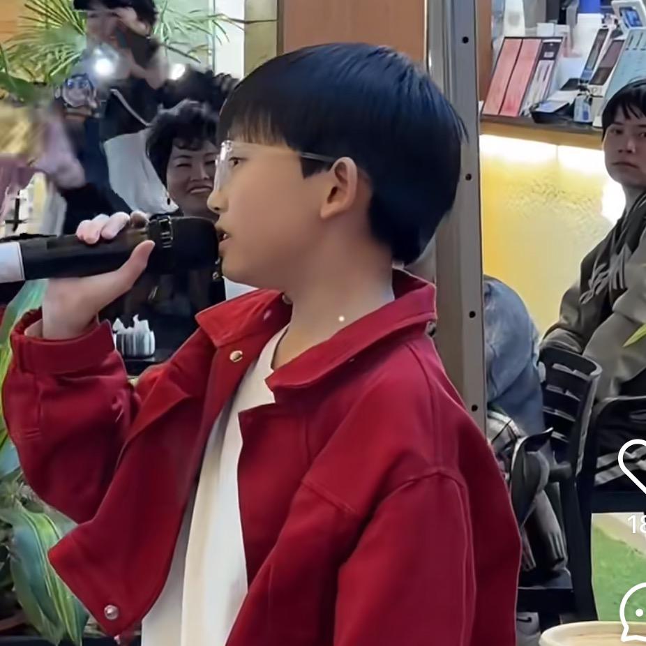 街头小孩哥