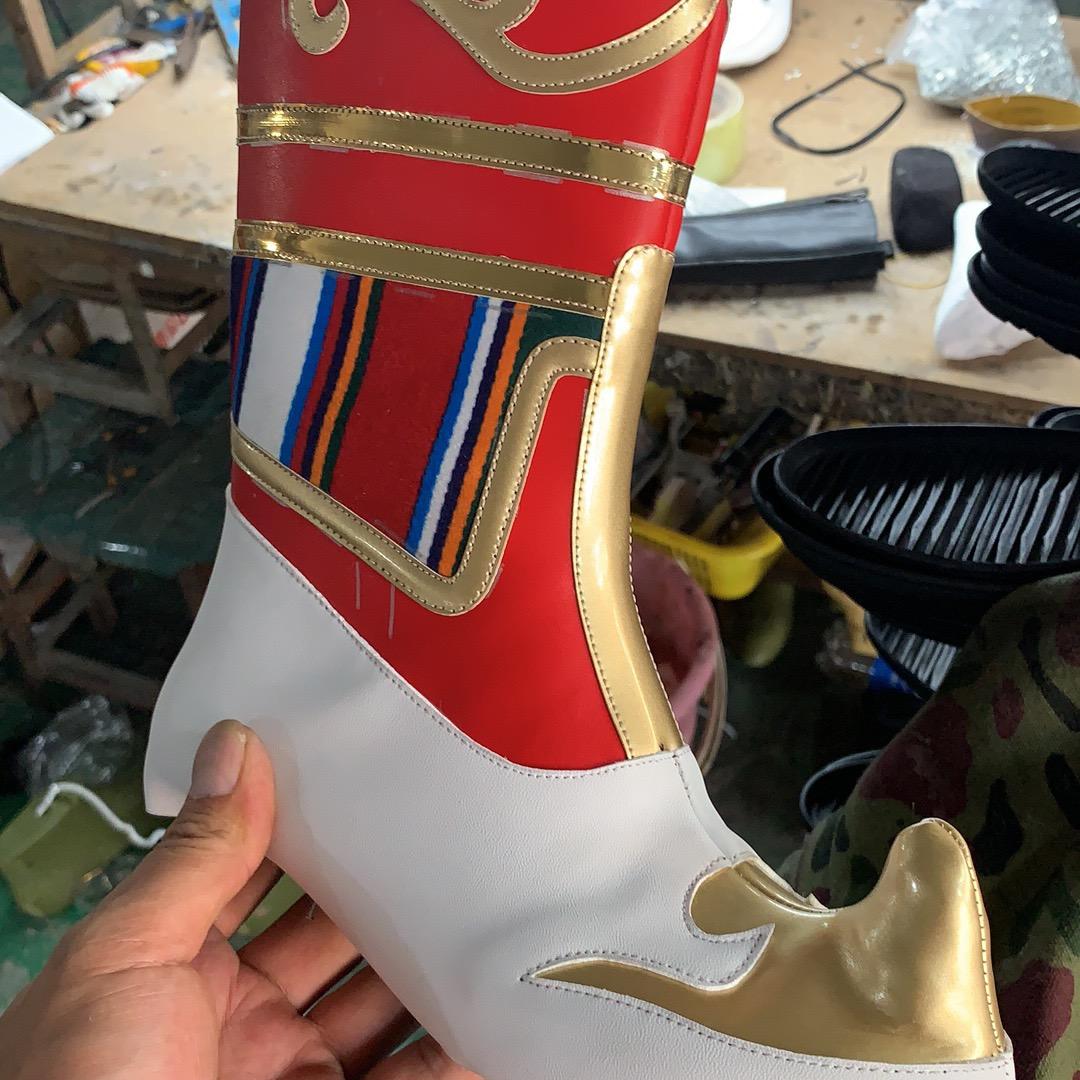 藏旋风民族鞋店