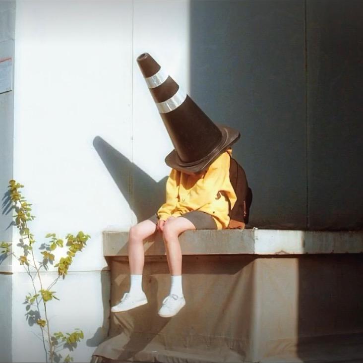 谜.