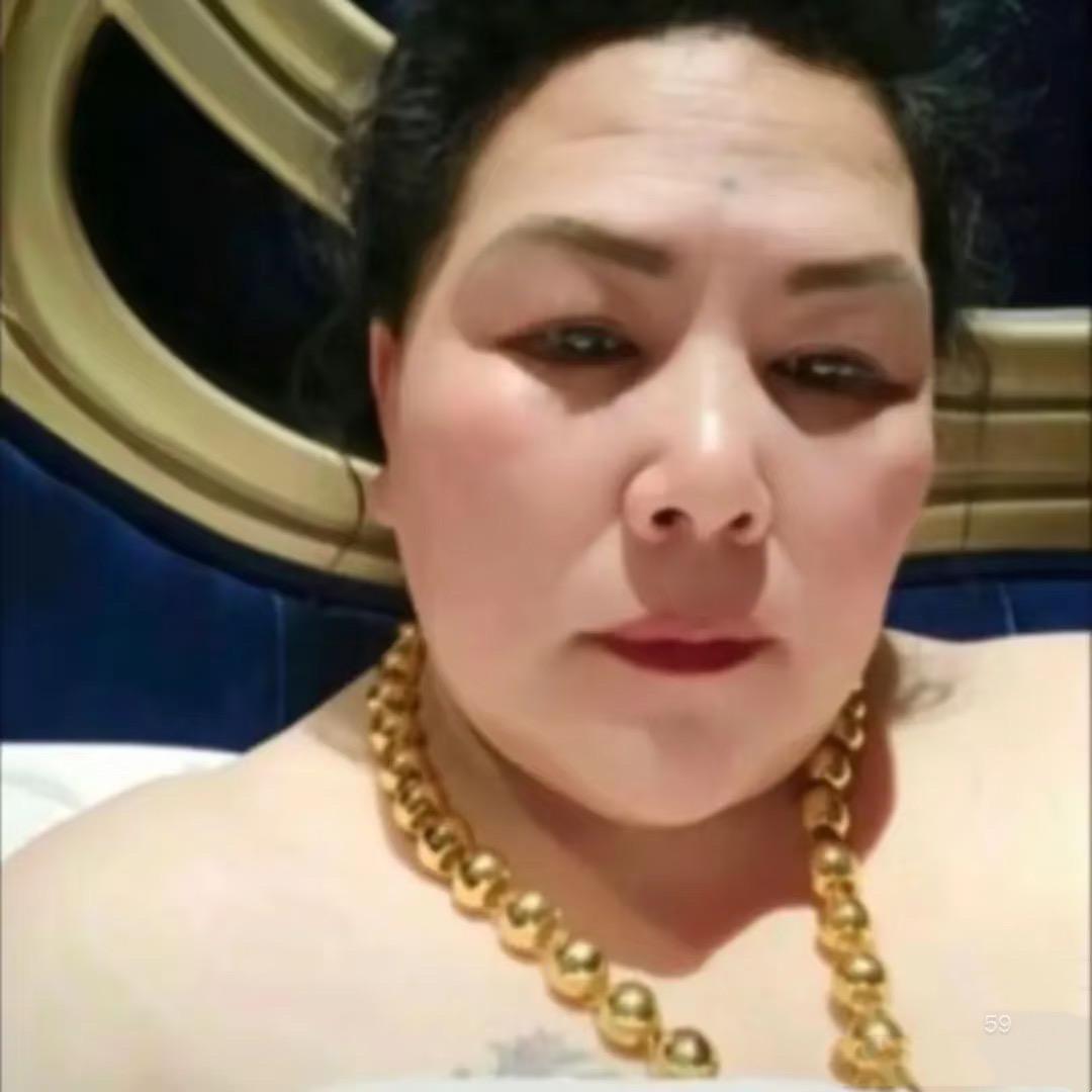 探宝界在逃公主✨