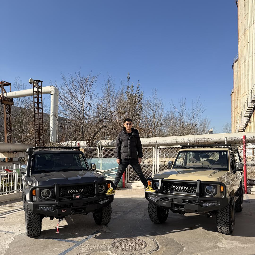 MR高先生-越野LC70（鹏辉国际）