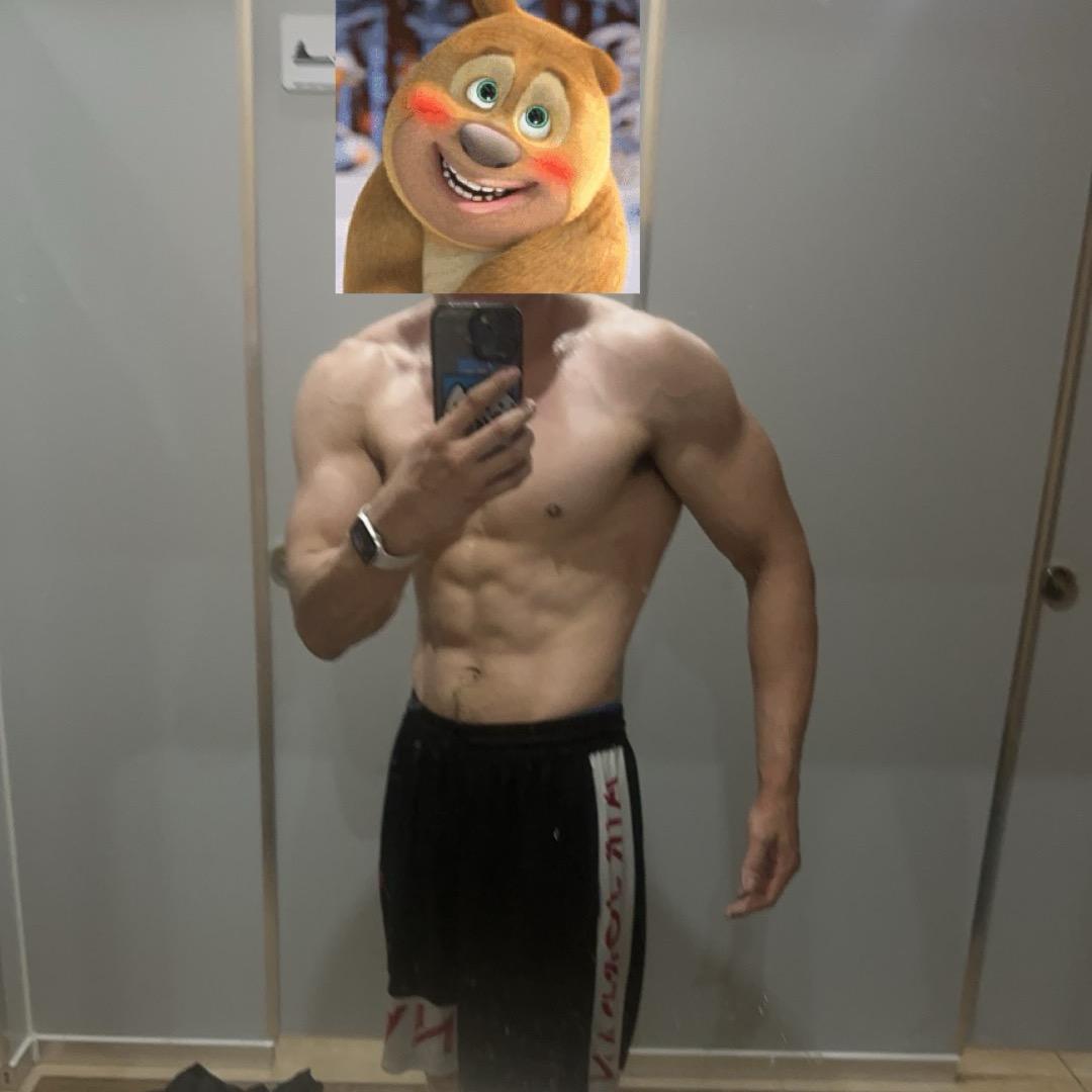 洛伊伊（健身版💪）