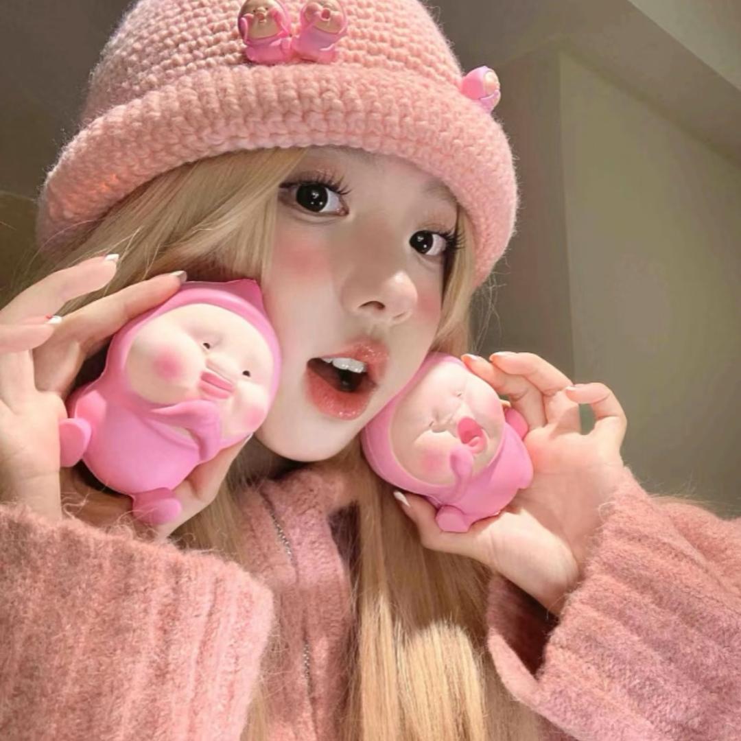 别捏我小脸ˡᵃʕ•̫͡•ʔ