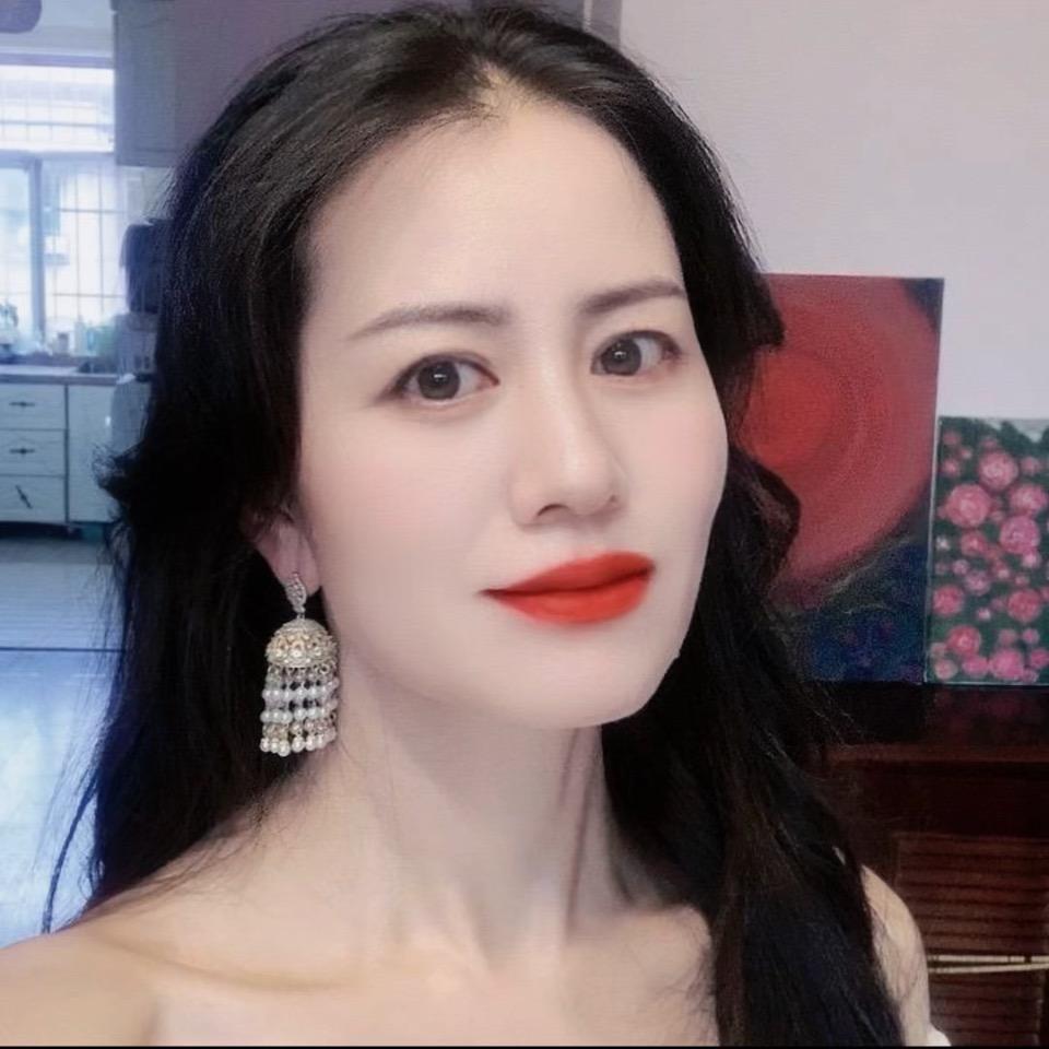 🪭倚云贝儿🎤