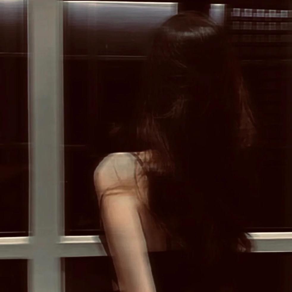 M玲轻奢女装（已换号：W玲轻奢女装）