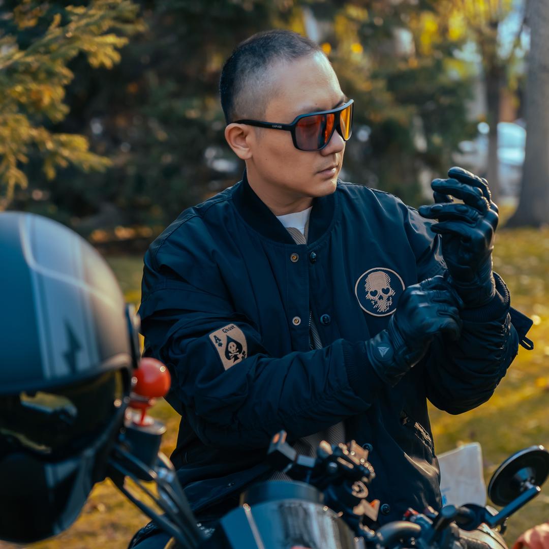 老默爱骑车