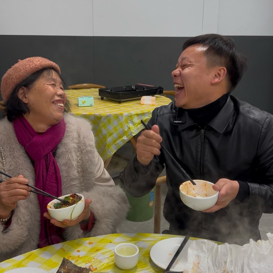 辣子哥妈妈