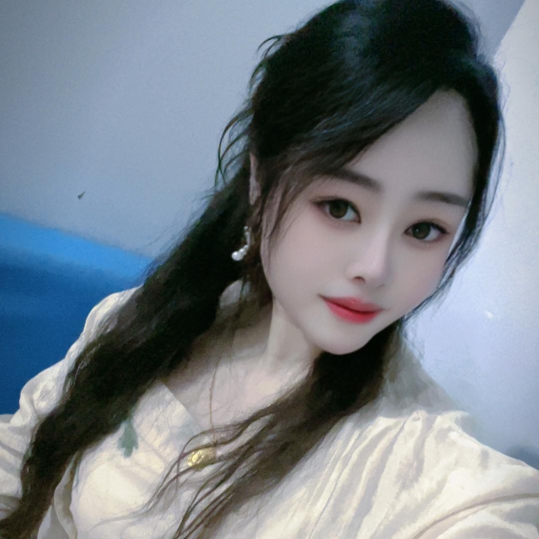 溶溢服饰