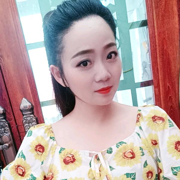 艳阳天，芸中月