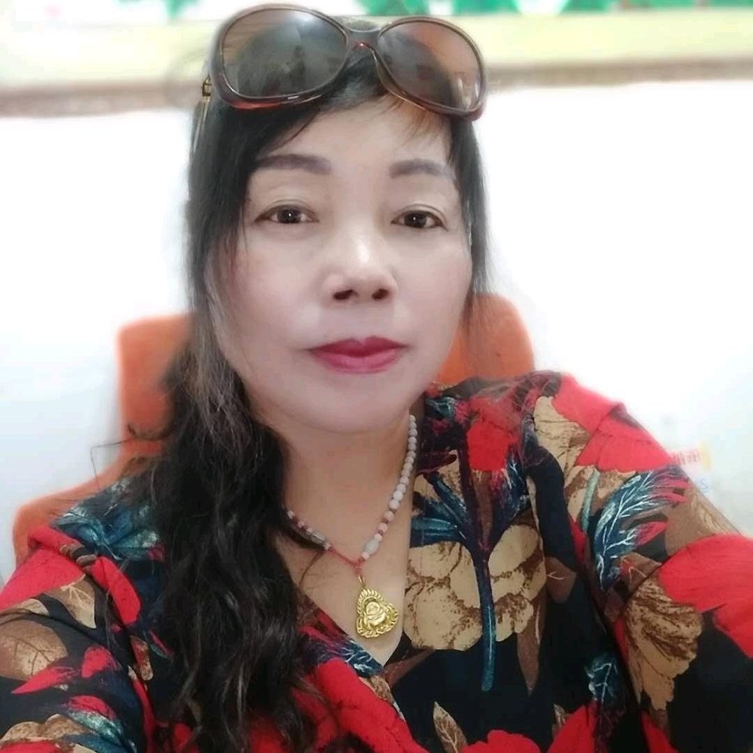 菊子 ，我喜欢跳舞，唱歌。