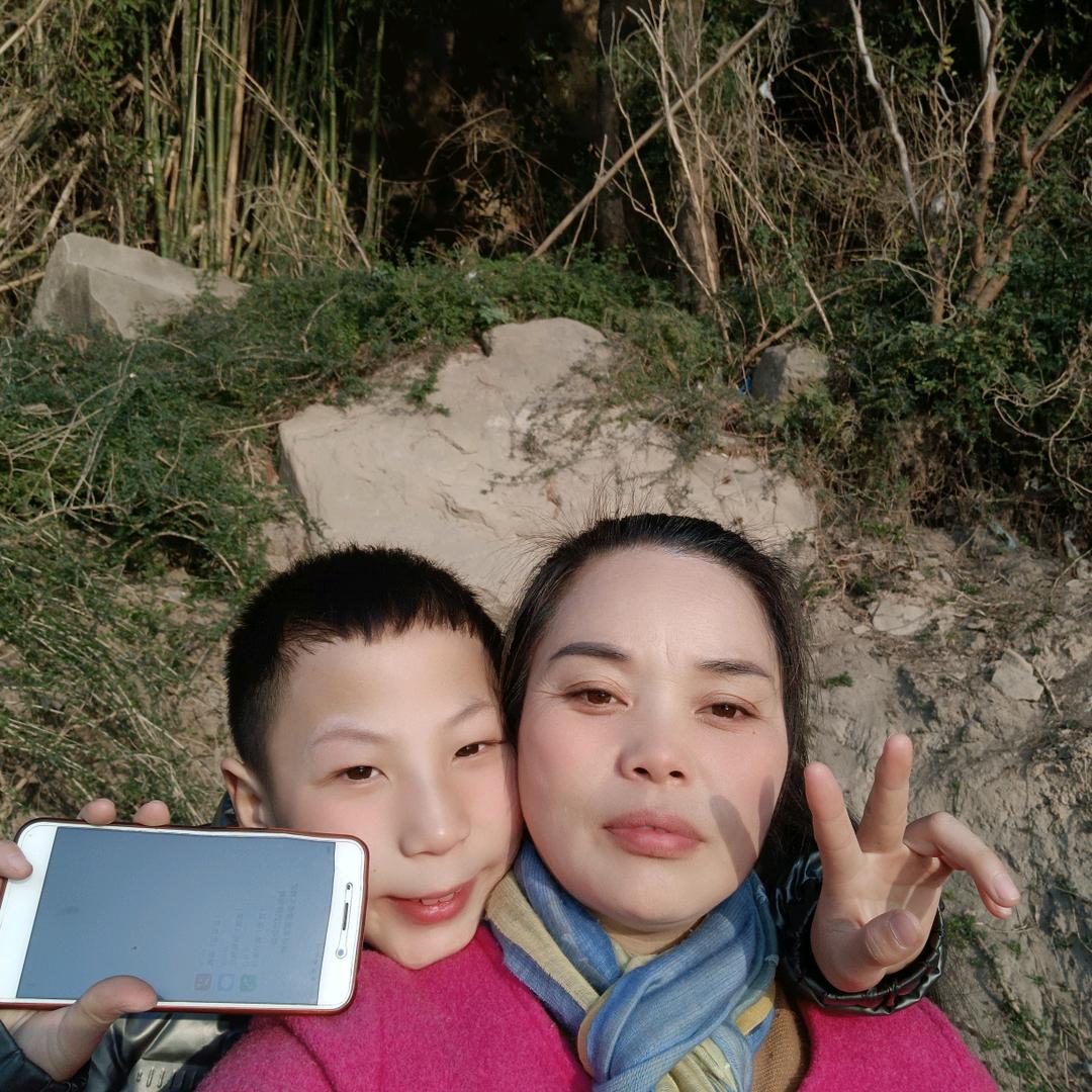 小帅哥