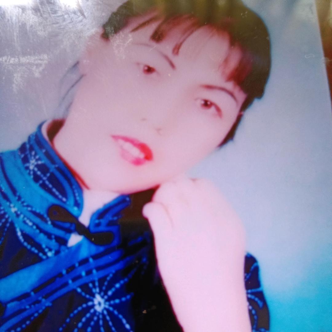 侯美女