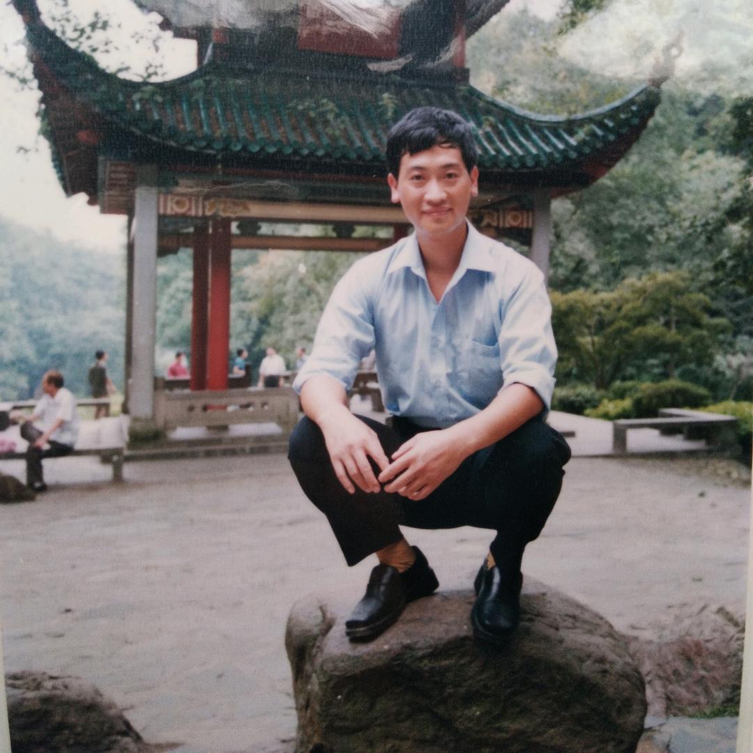 贝迪斯音乐（何芝明）