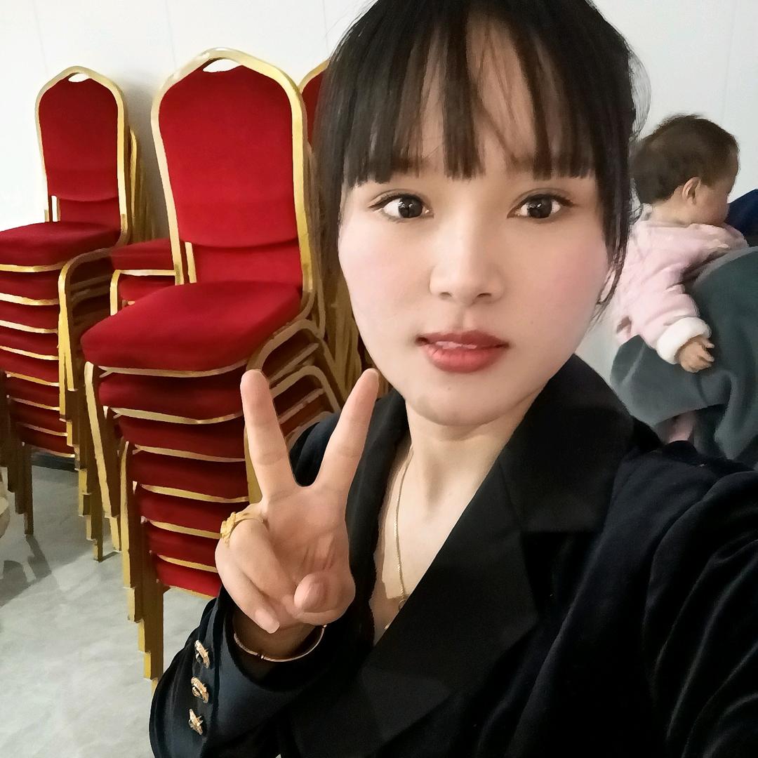小佳佳
