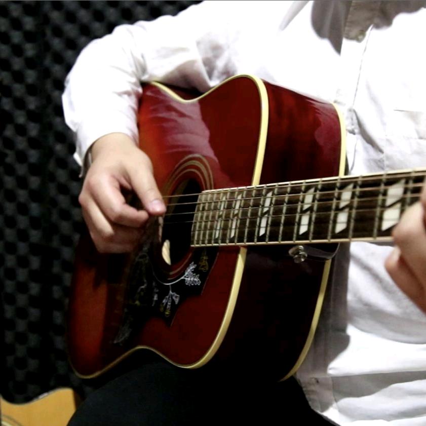 重庆吉他娄老师