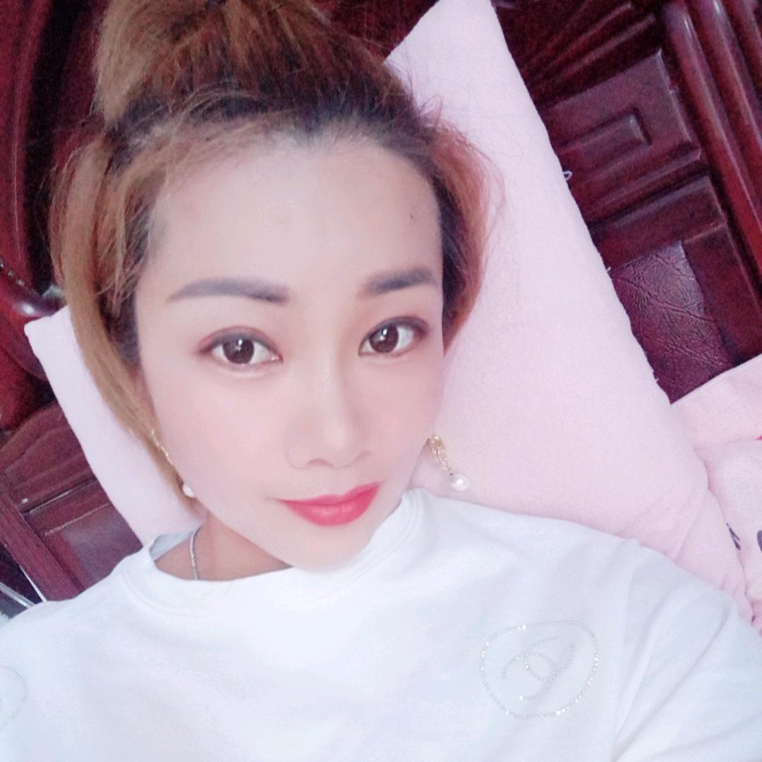 养猫的大露露🐱