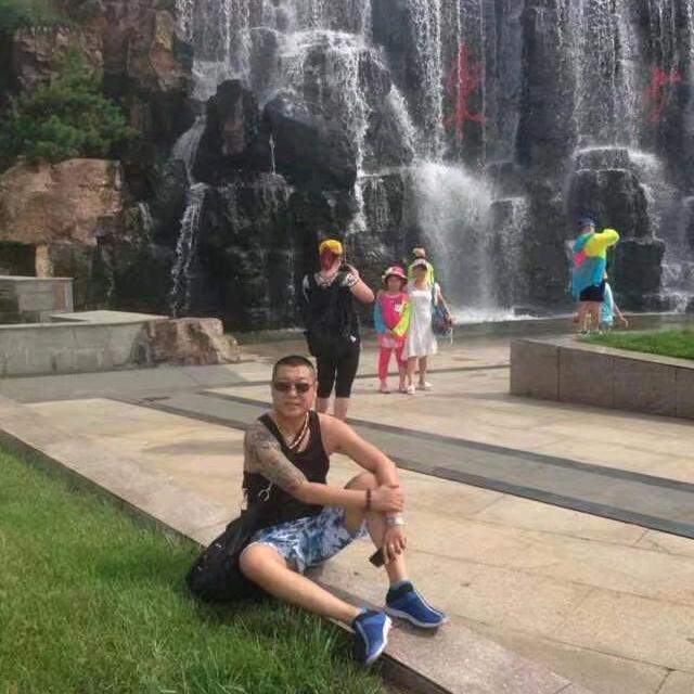 泪流满面的英雄