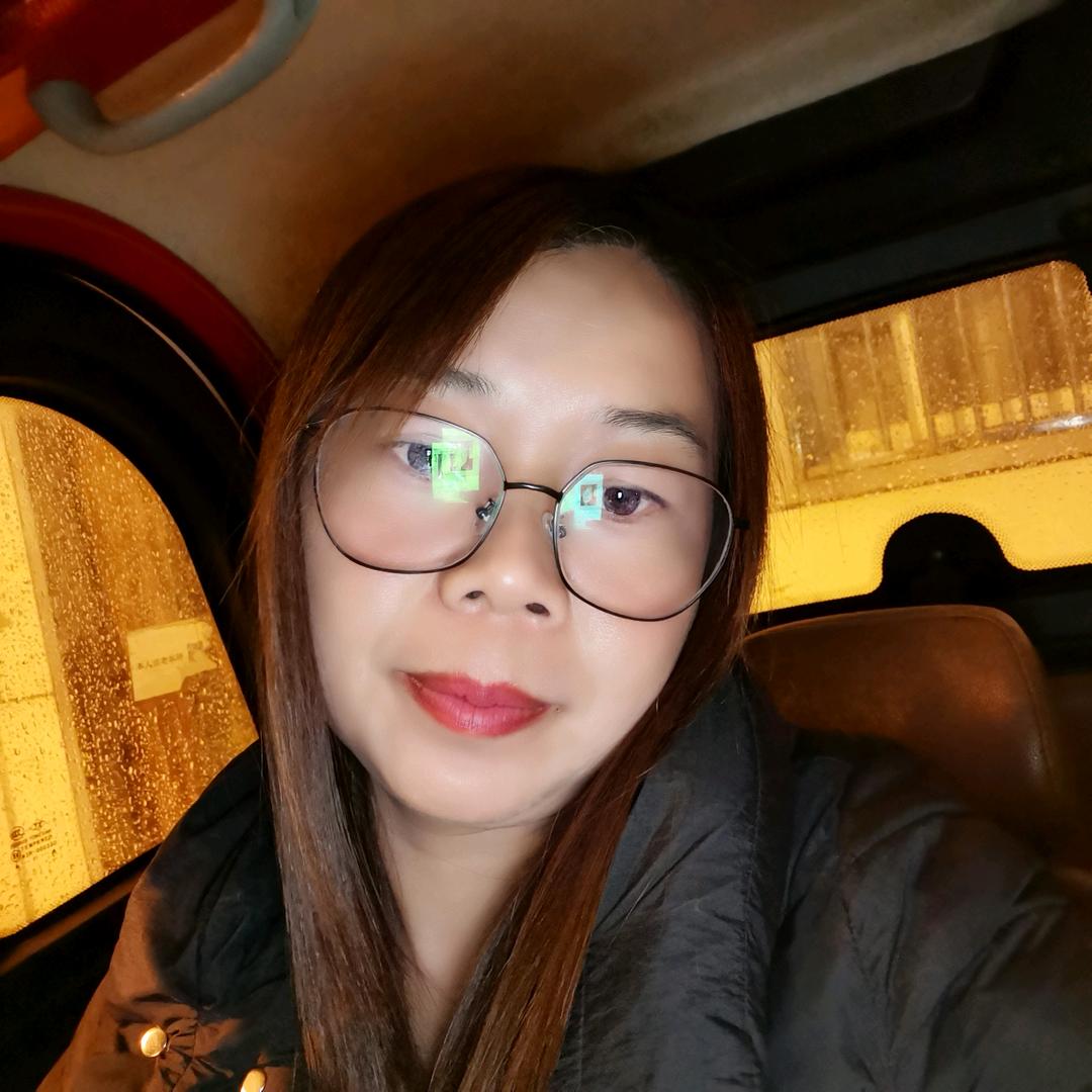 爱心女人