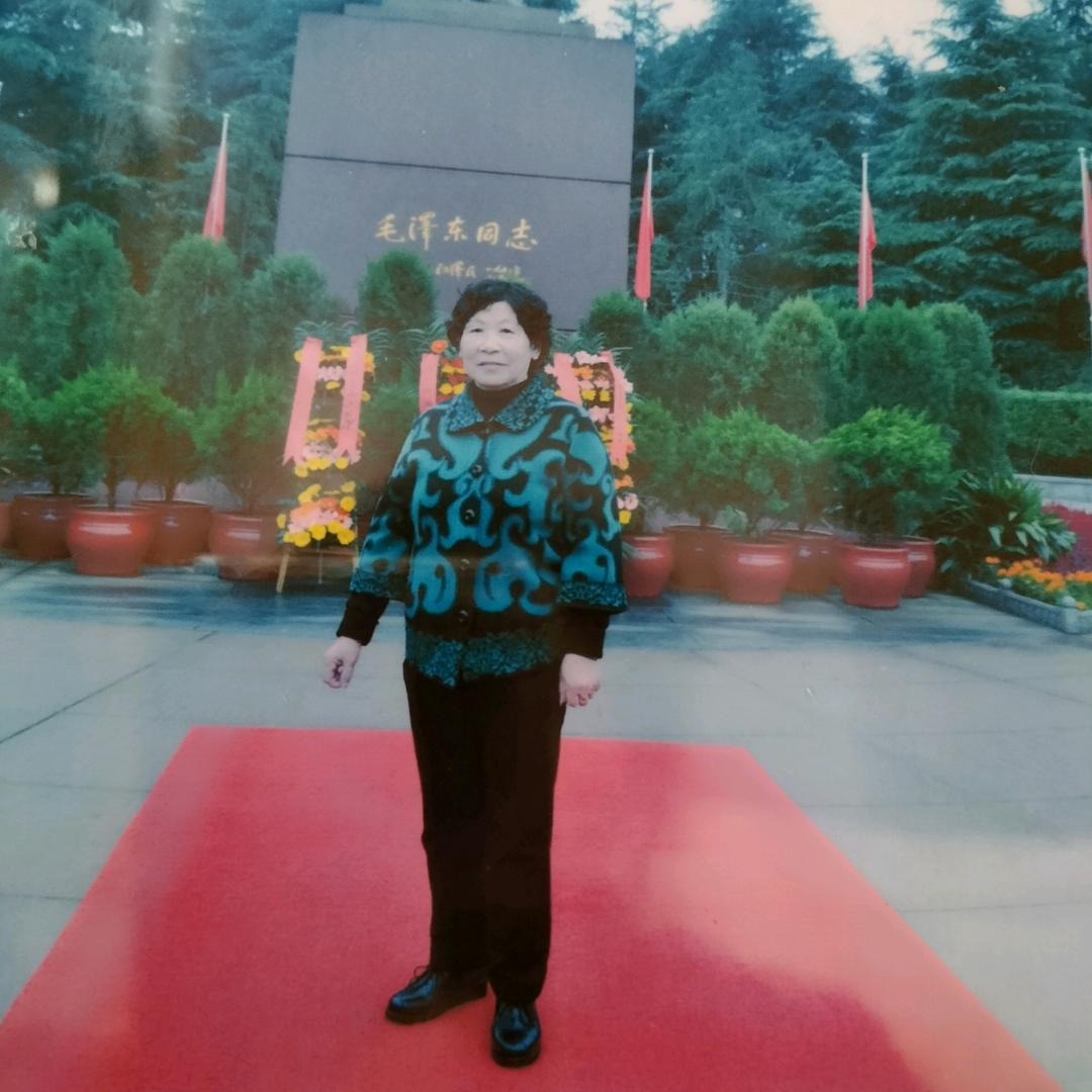 卢冬英